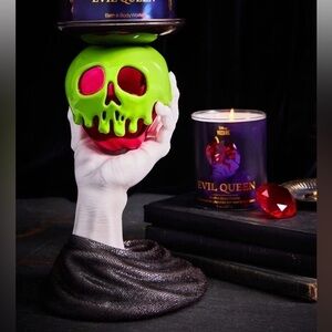 Bath & Body Works Evil Queen Apple Candle Stand